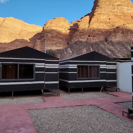 Wadi Rum Oryx Hostel & Tours Phòng bức ảnh