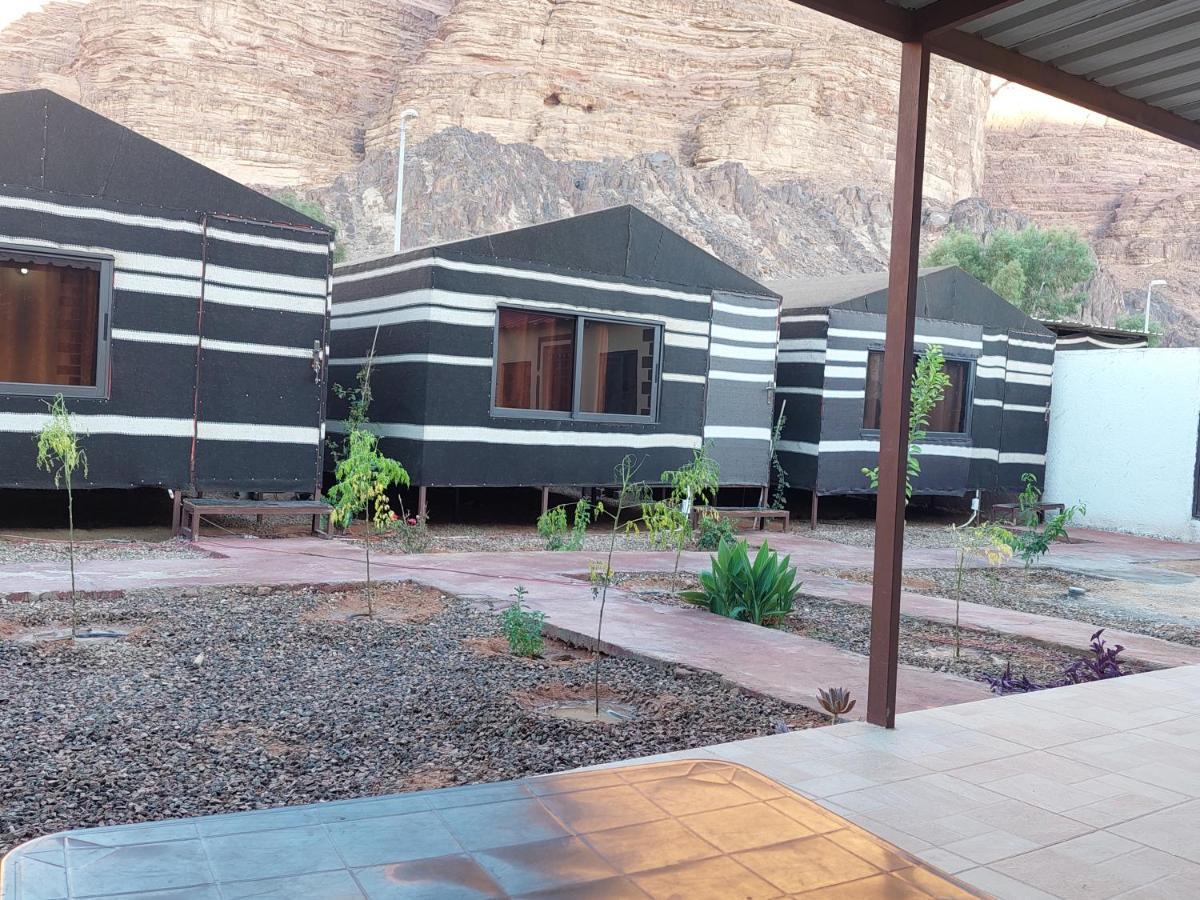 Wadi Rum Oryx Hostel & Tours Ngoại thất bức ảnh