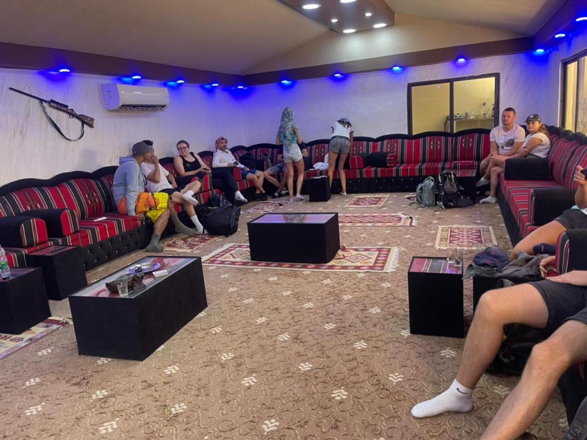 Wadi Rum Oryx Hostel & Tours Ngoại thất bức ảnh