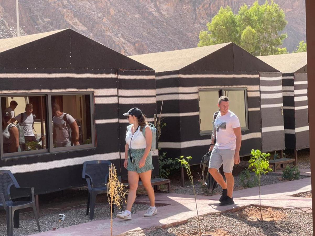 Wadi Rum Oryx Hostel & Tours Ngoại thất bức ảnh