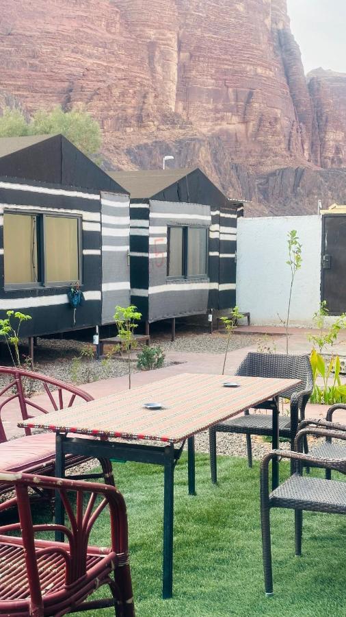 Wadi Rum Oryx Hostel & Tours Ngoại thất bức ảnh