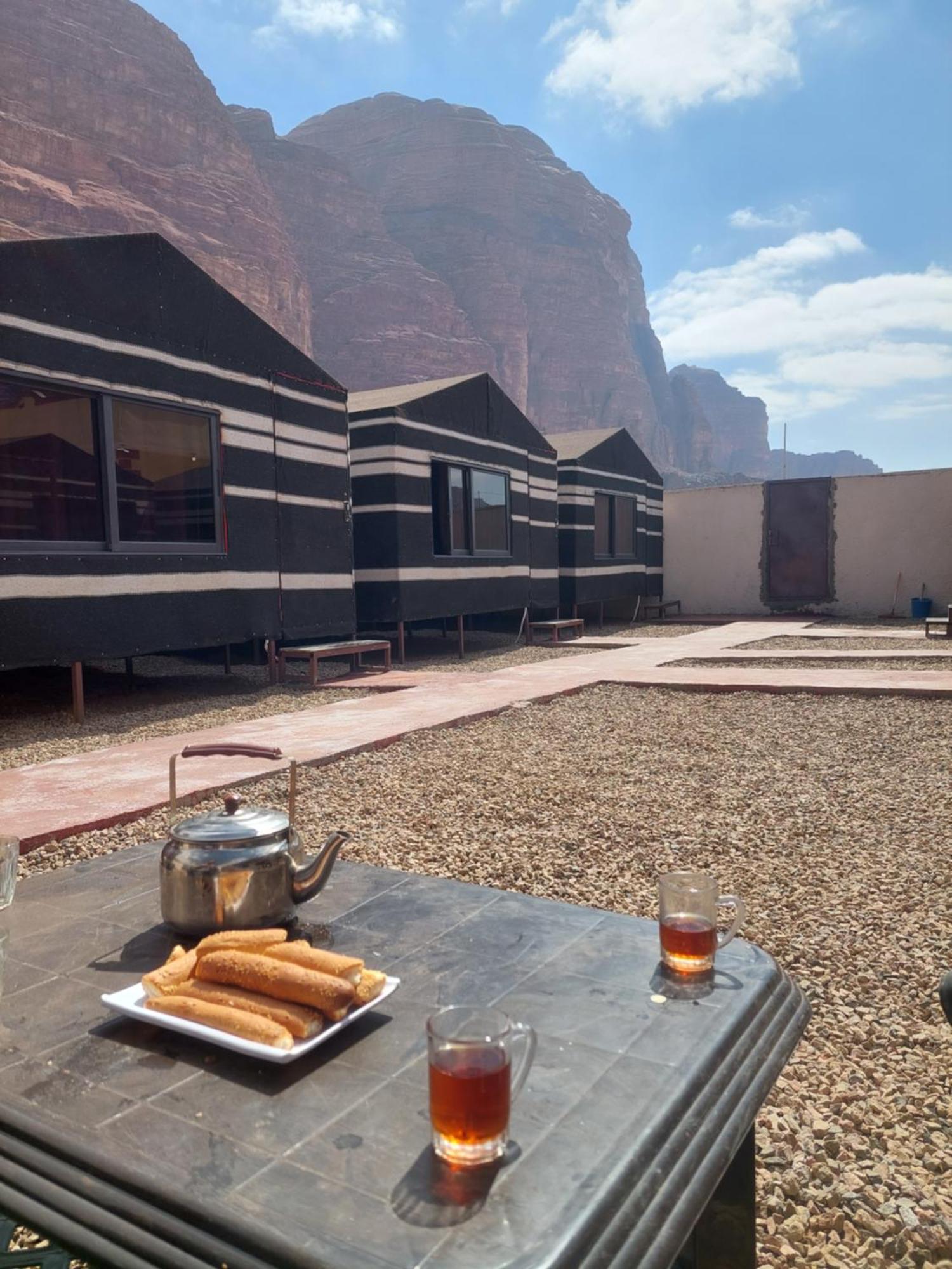 Wadi Rum Oryx Hostel & Tours Phòng bức ảnh