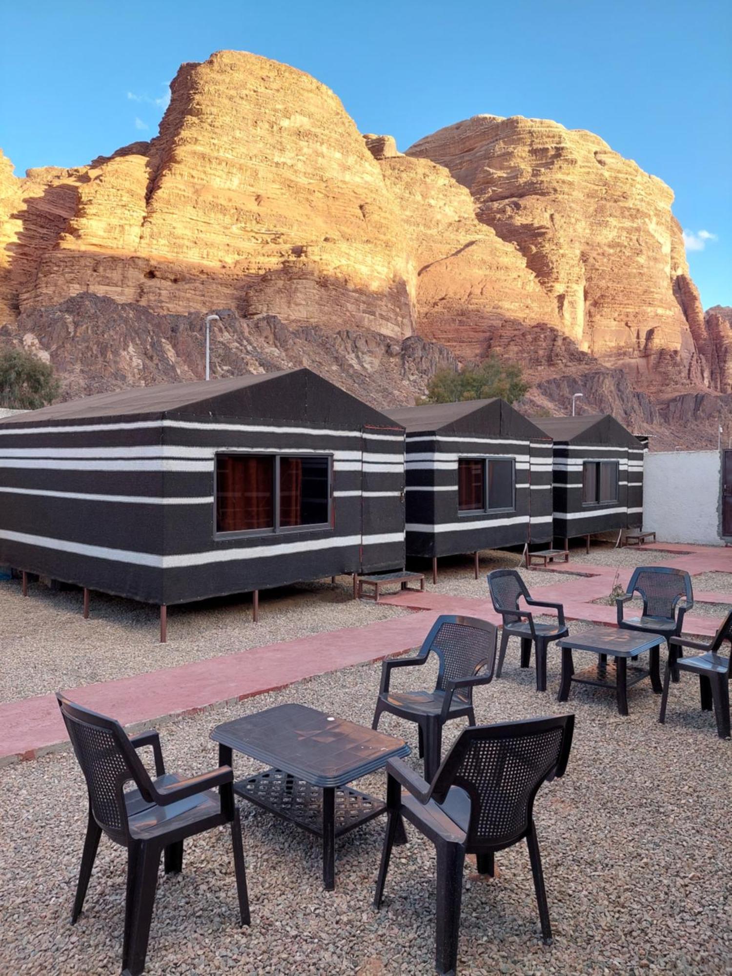 Wadi Rum Oryx Hostel & Tours Phòng bức ảnh